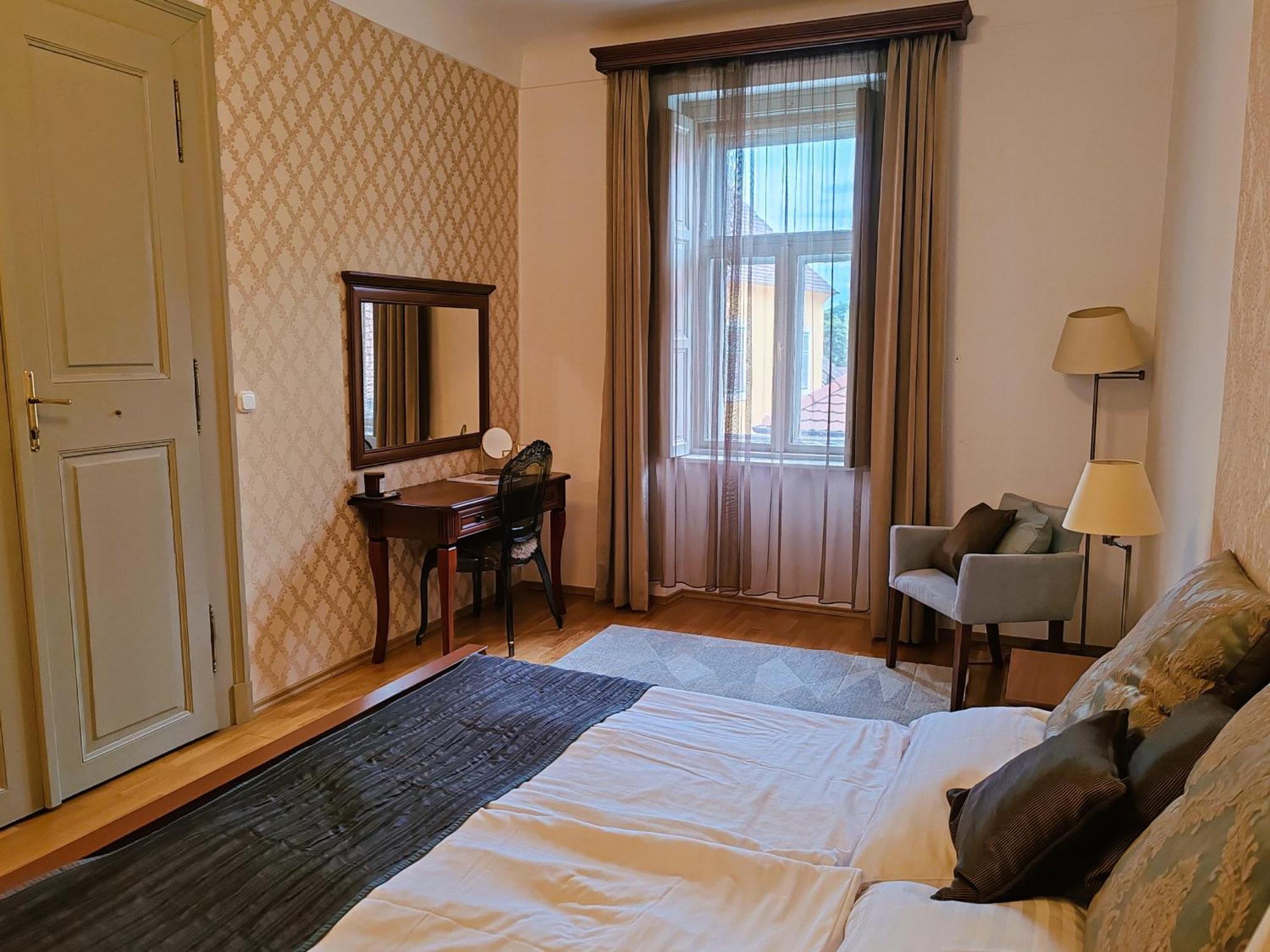 Varosi Vendeghaz Szentendre Exterior foto