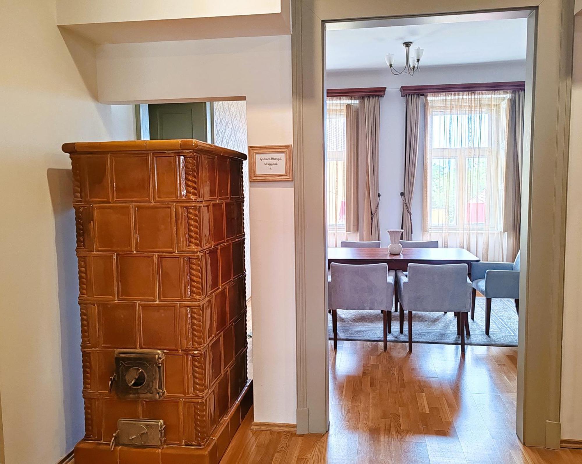 Varosi Vendeghaz Szentendre Exterior foto